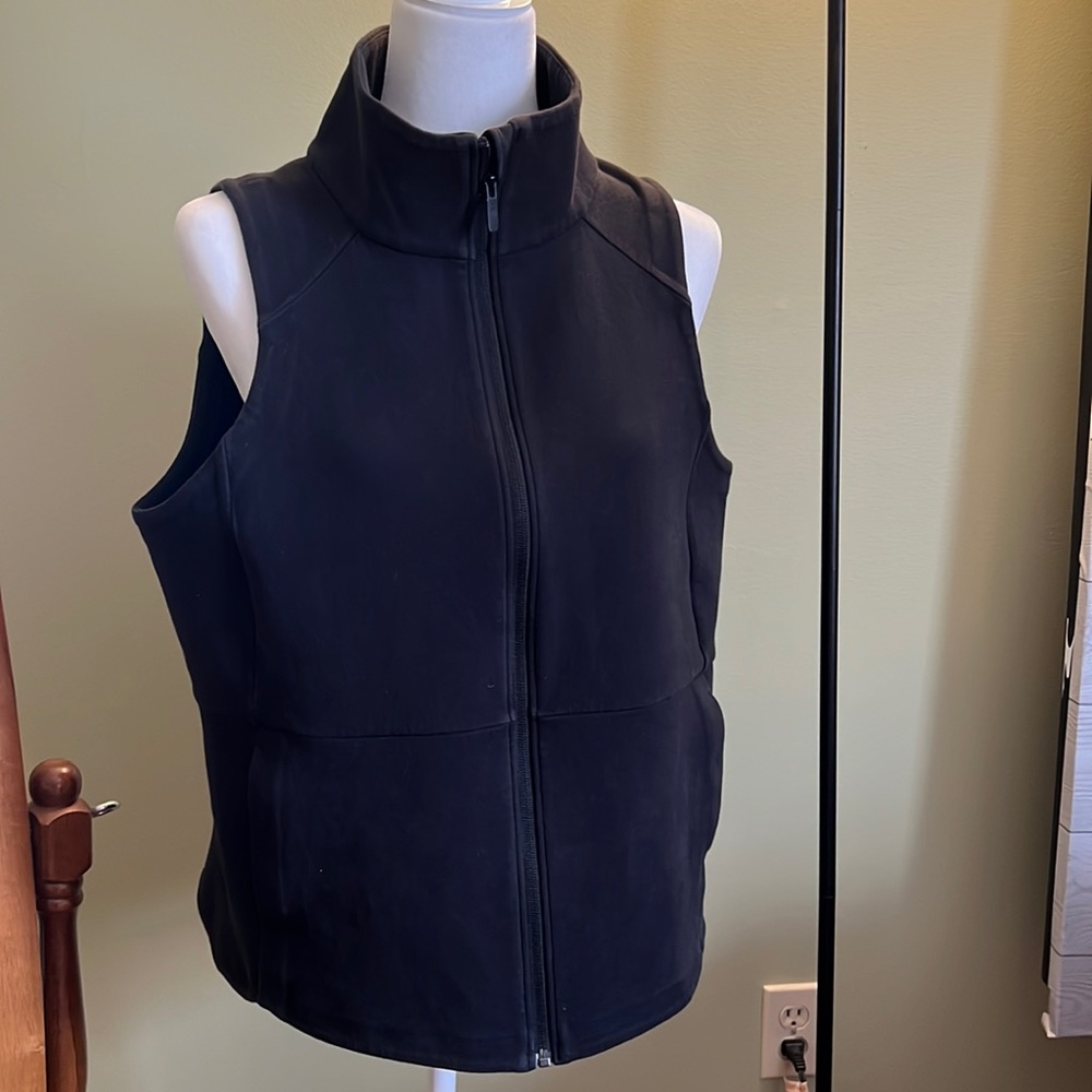 Lululemon vest